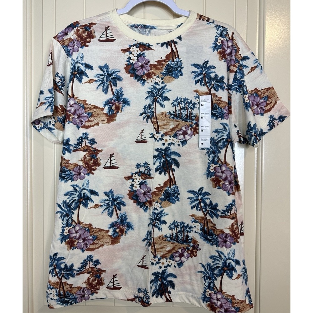 Original Use Beachcomber Men's Short Sleeve Hawaiian floral t-shirt sz M NWT